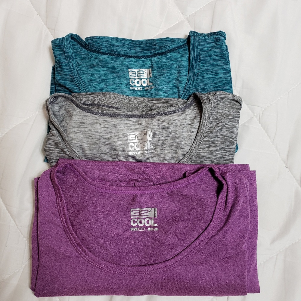 3 32 Degrees Cool Scoop Neck T Shirts